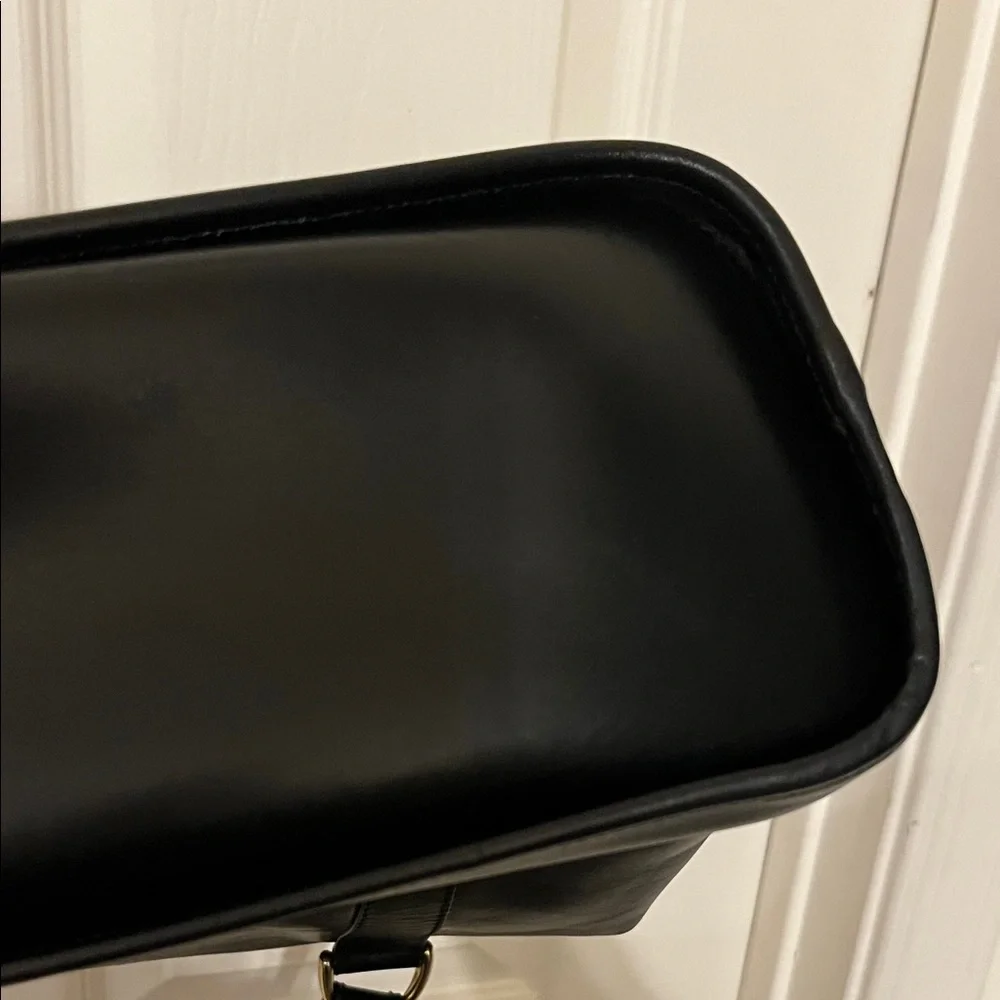 Bally Made in Italy Leather Medium Black Satchel with Gold Accents with handles - Picture 3 of 8